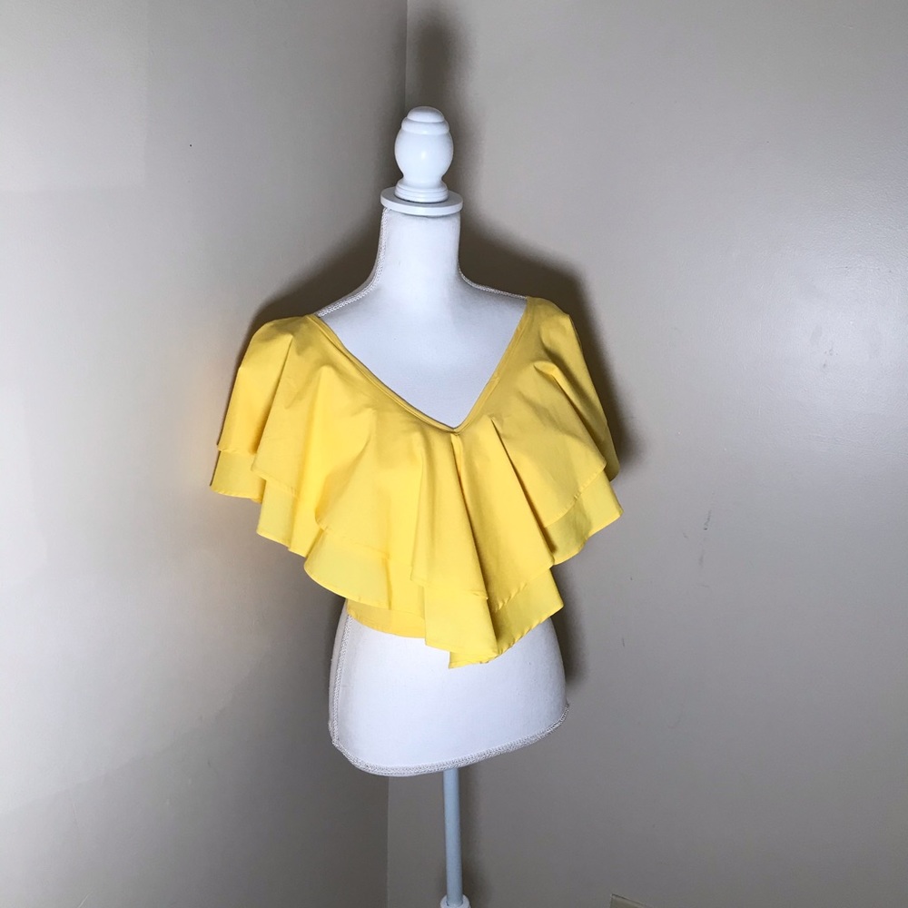 Cool Yellow Ruffle Top 💛